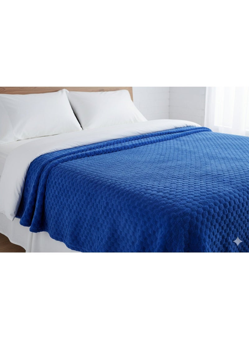 DORMICO Fleece Blanket 200x240 cm Microfiber Soft Warm Lightweight Popcorn Texture Double Bed Blanket Blue - Image 2